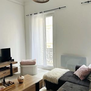 Appartement à 2 Chambres à Coucher