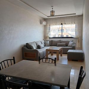 Appartement à 2 Chambres à Coucher