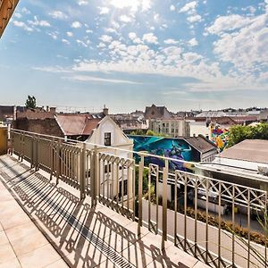 Appartement à 3 Chambres à Coucher