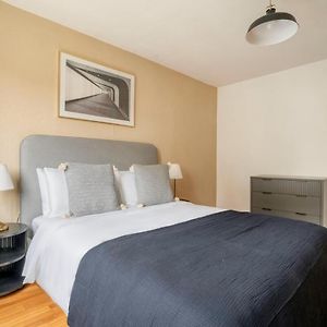 Appartement à 3 Chambres à Coucher