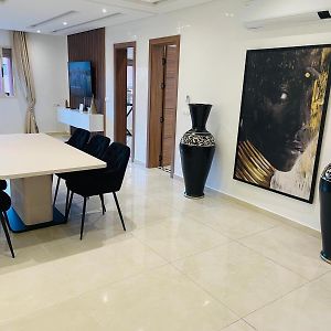 Appartement à 2 Chambres à Coucher