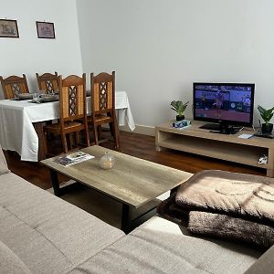 Appartement à 2 Chambres à Coucher