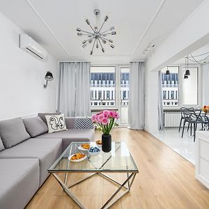Appartement à 2 Chambres à Coucher