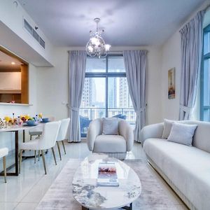 Appartement à 2 Chambres à Coucher