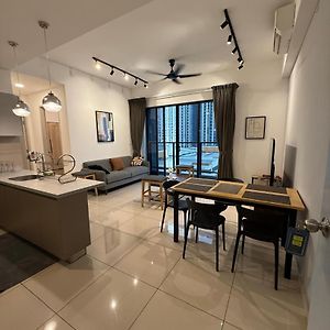 Appartement à 2 Chambres à Coucher