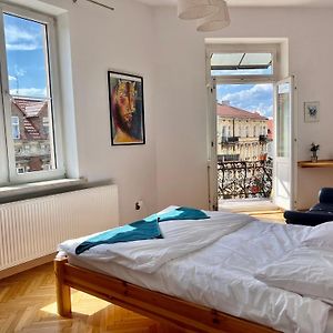 Appartement à 3 Chambres à Coucher