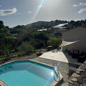 Villa à 2 Chambres à Coucher