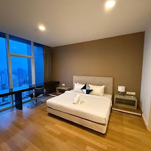 Appartement à 3 Chambres à Coucher