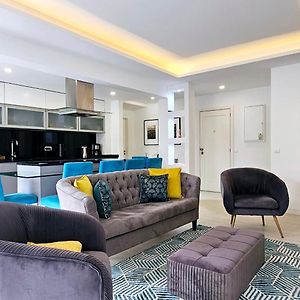 Appartement à 3 Chambres à Coucher