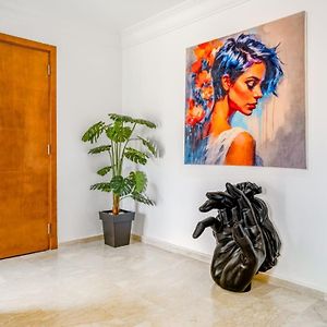 Appartement à 2 Chambres à Coucher