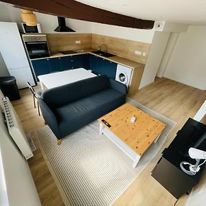 Appartement à 3 Chambres à Coucher