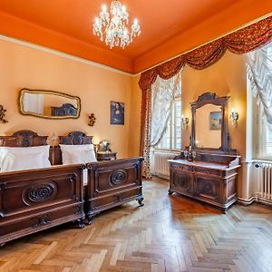 Appartement à 3 Chambres à Coucher