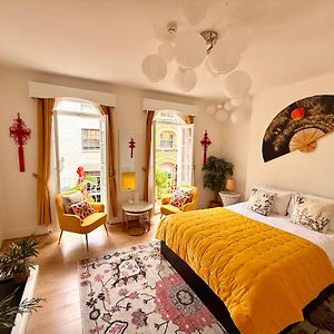 Candy Cafe Apartment