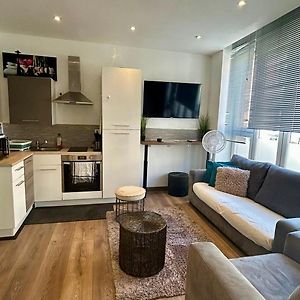 Luminux - 1P A 2P - Henriville