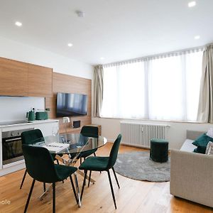 Daverio Business House