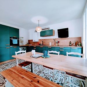 Appartement à 3 Chambres à Coucher