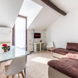 Appartement à 3 Chambres à Coucher