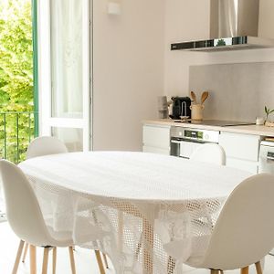 Appartement à 2 Chambres à Coucher