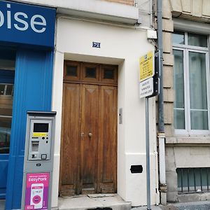 Appartement à 2 Chambres à Coucher