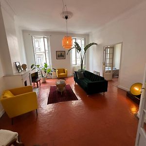 Appartement à 4 Chambres à Coucher