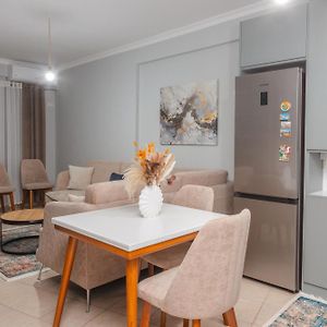 Urban Hideaway Apartment