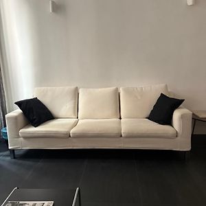 Appartement à 3 Chambres à Coucher