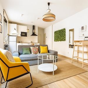Appartement à 2 Chambres à Coucher