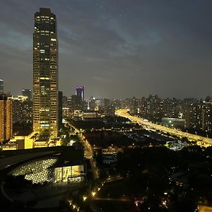 Shanghai Yi Du B&B - Family Suite Located 500 Meters Away From Nanjing West Road Subway And Near People'S Square