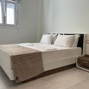 Feel Breeze Athens