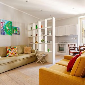 Dng House - Vatican 80 Square