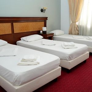 Chambre Standarde Triple