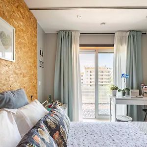 Sunhouse Room