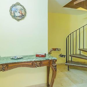 Appartement à 3 Chambres à Coucher