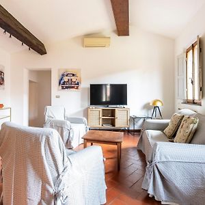 Appartement à 3 Chambres à Coucher