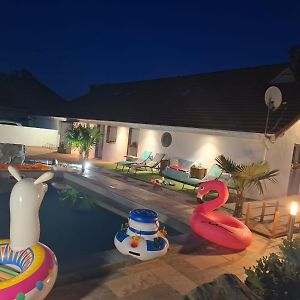 Escapade Du Roi Henri IV A Pau Maison Entierement Privee 6 Personnes & Bebe Avec Piscine, Spa, Brasero & Plancha Ideal Vacances, Week-End, Repos Ou Teletravail
