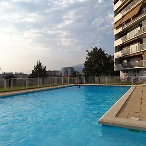 Meuble 3 Etoiles - Piscine- Balcon - Tennis