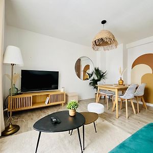 Appartement à 3 Chambres à Coucher