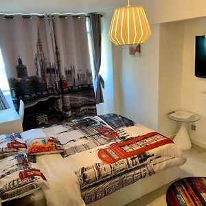 New- Prime Location-Spacious Cozy Room Next To Hyde Park