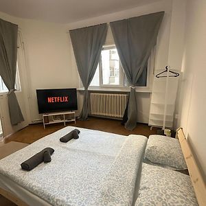 Appartement à 3 Chambres à Coucher
