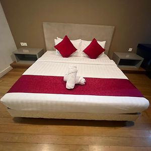Appartement de Luxe à 2 Chambres à Coucher
