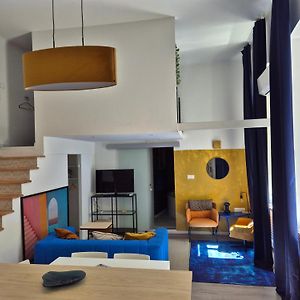 Appartement Studio à 2 Chambres à Coucher