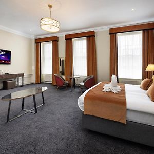 New Town Hotel