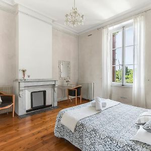Appartement à 3 Chambres à Coucher
