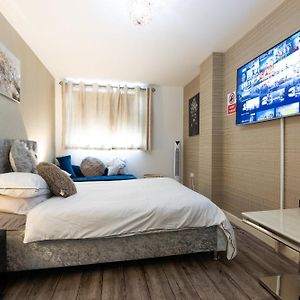 Five Star Rated Condo