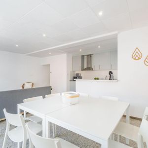 Appartement à 3 Chambres à Coucher