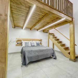 House O' Sole 'E Napule