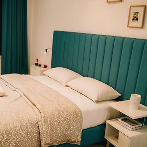 Appartement Au Centre Ville En Face Hilton & Gare Train De Tgv De Tanger