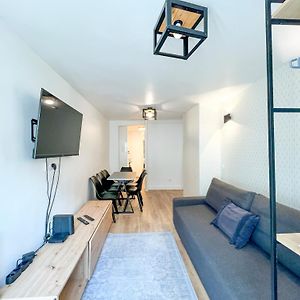 152 - Urban Cosy Flat In Paris