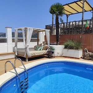 Villa à 3 Chambres à Coucher
