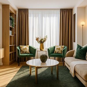 Appartement à 2 Chambres à Coucher